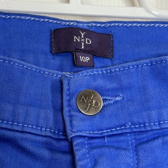 NYDJ Blue Capri Jeans Crystal Embellished Split Hem Size 10P Resort Chic Glam - Picture 3 of 8